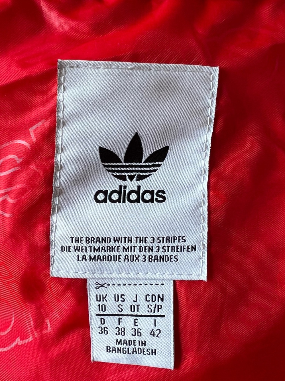 adidas Red Hooded Quilted Jacket with White 3-Stripes - Picture 4 of 4